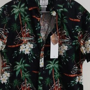 Denim & Flower Black Short-Sleeve Hawaiian Shirt with Green Palm Print